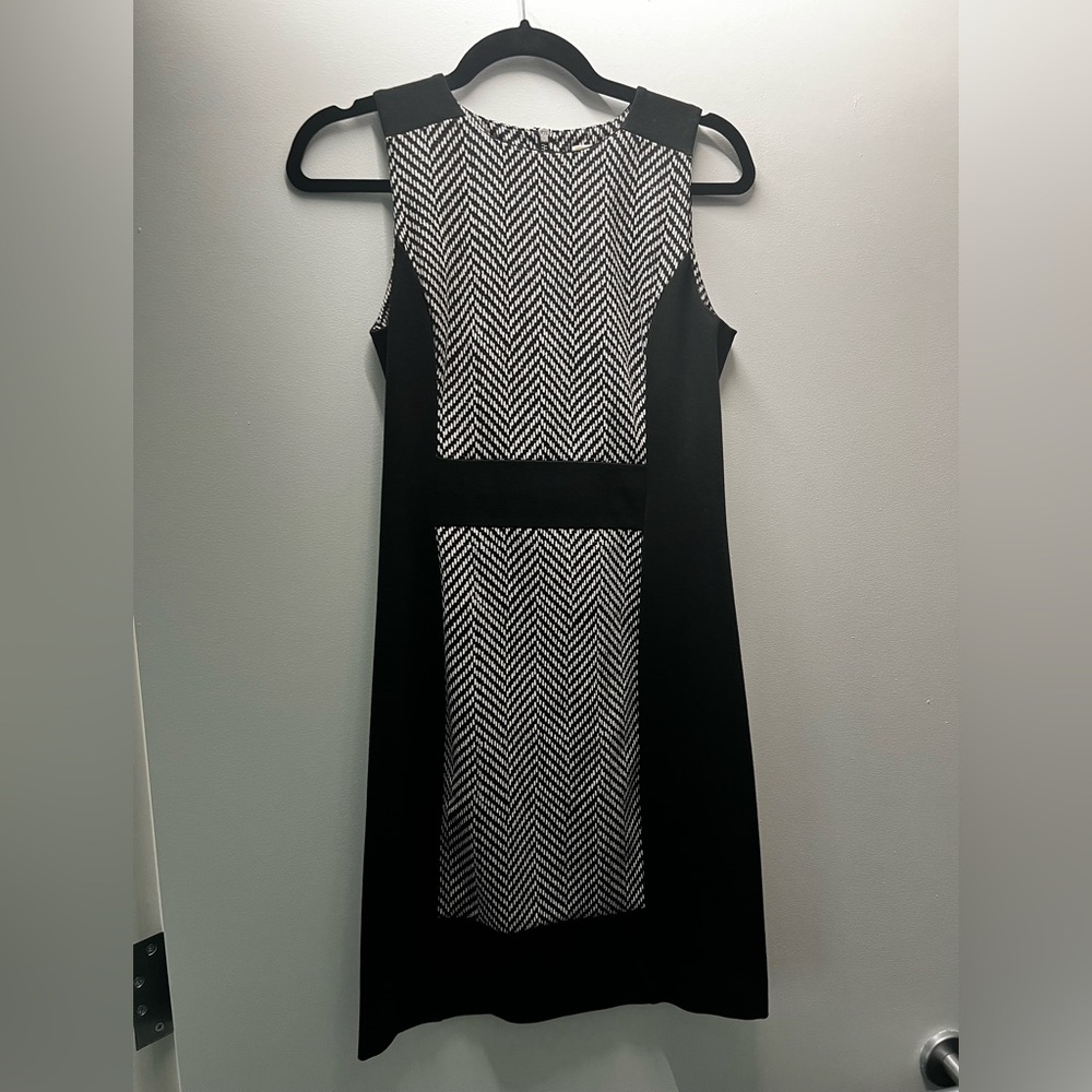 Michael Kors black and white dress. Size 2